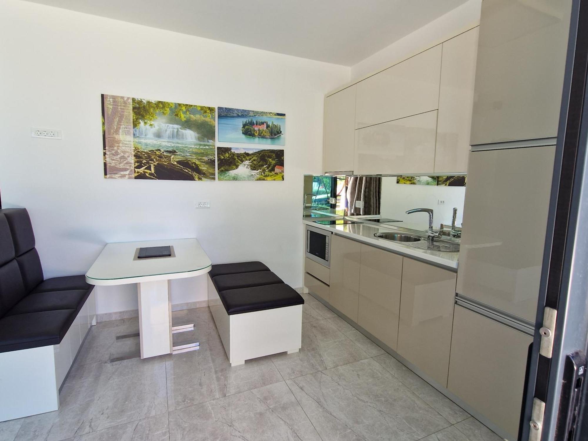 Apartments Dalmatia Infinity بيبينيا الغرفة الصورة